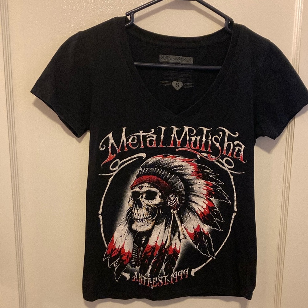 V neck T shirt